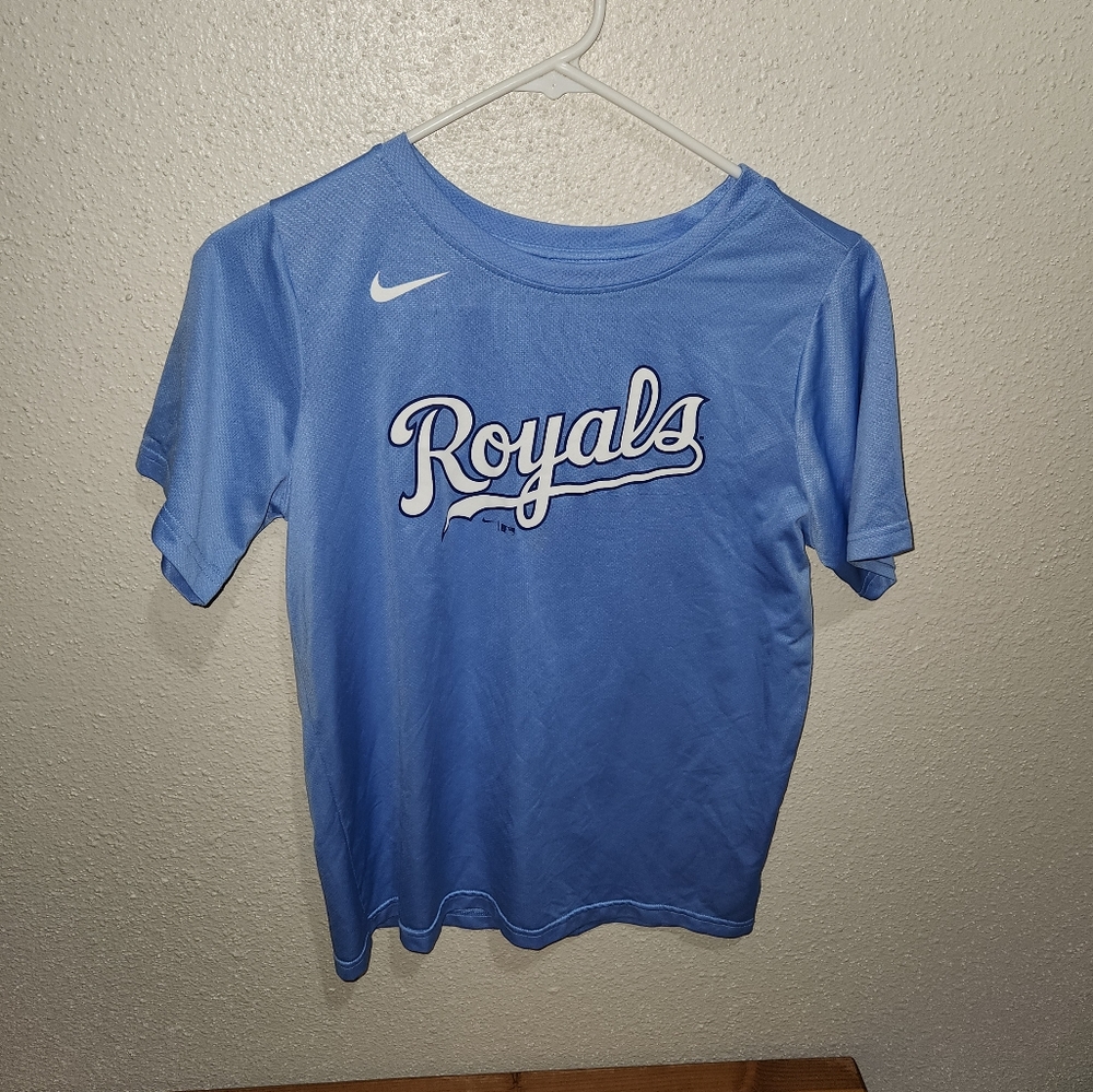 Woman's Kansas Royals Shirt